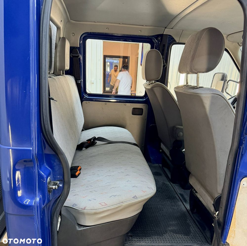 Volkswagen Transporter - 21