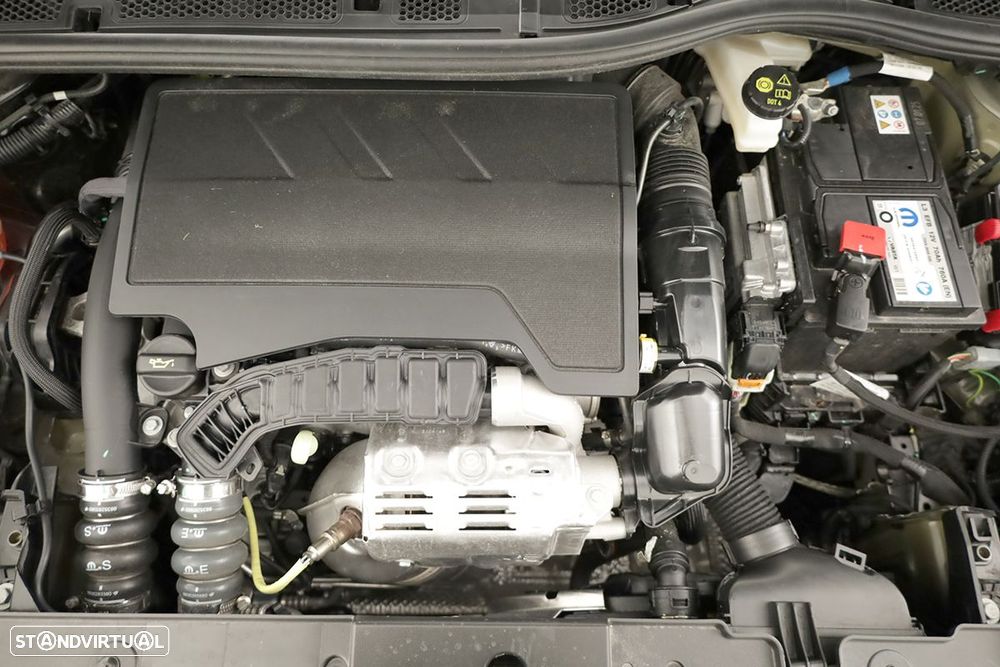 Peugeot 208 1.2 PureTech Style - 24