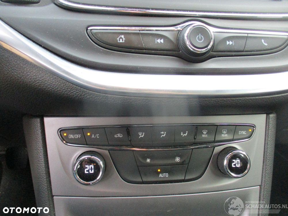 Opel Astra - 11