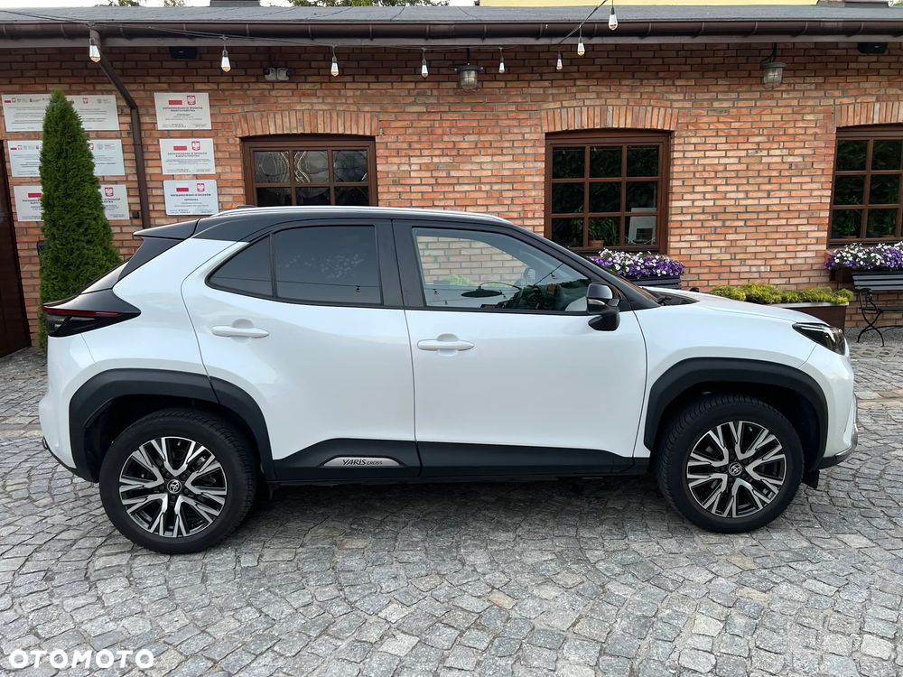 Toyota Yaris Cross Hybrid 1.5 Premiere Edition - 3