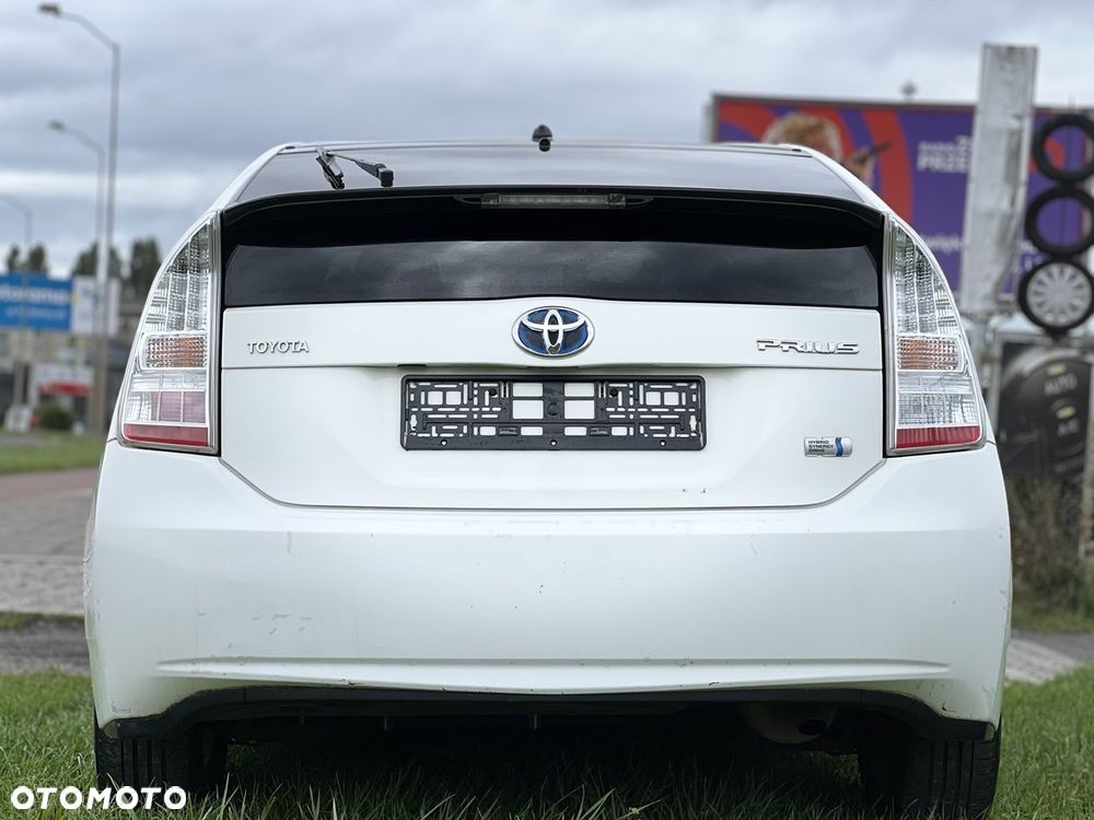 Toyota Prius 1.5 VVT-i Prestige - 4