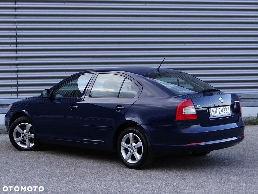 Skoda Octavia 1.6 TDI Family DSG - 22