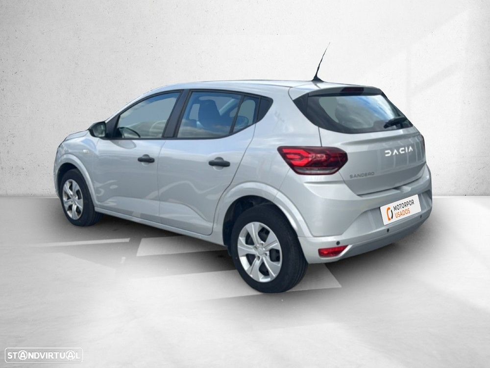 Dacia Sandero - 7