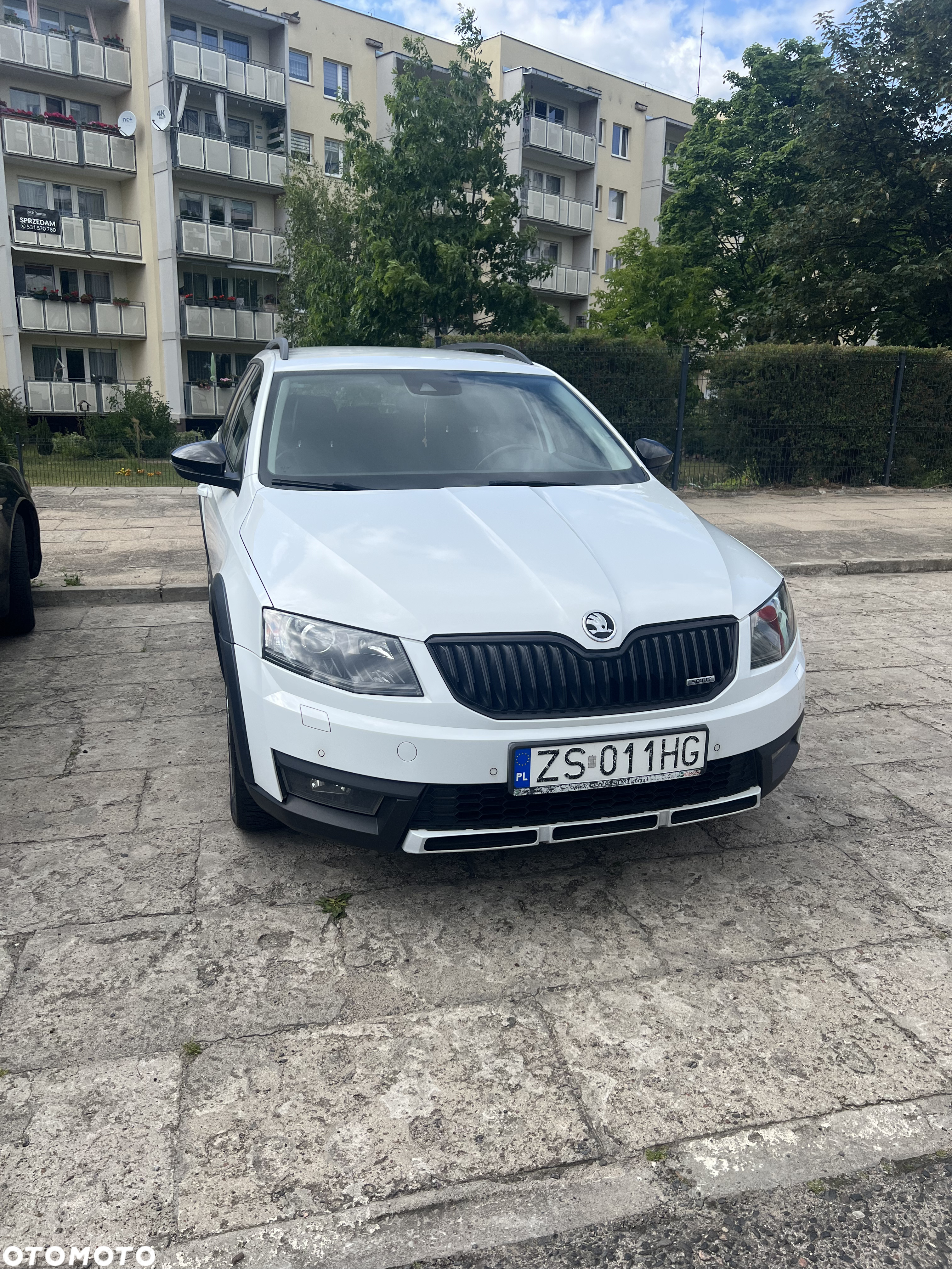 Skoda Octavia Scout 2.0 TDI 4x4 DSG - 3