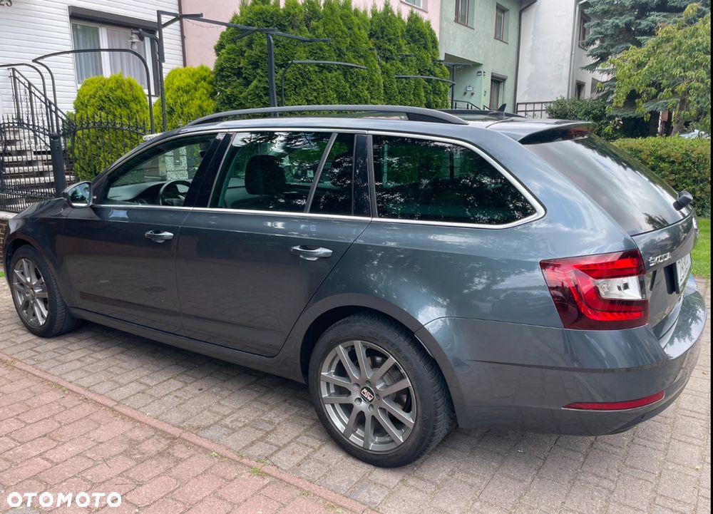 Skoda Octavia 1.8 TSI Ambition DSG - 2