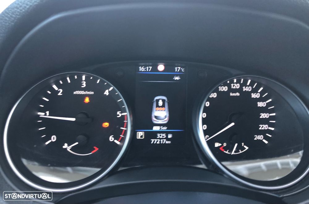 Nissan Qashqai 1.5 dCi N-Connecta DCT - 17