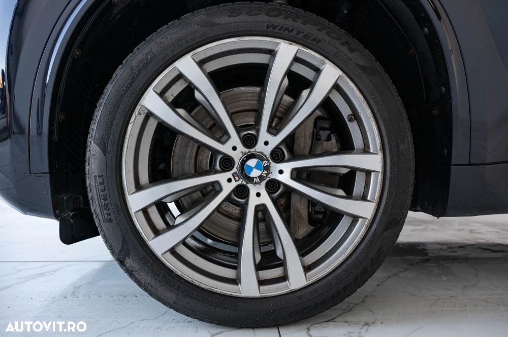 BMW X5 M M50d - 12