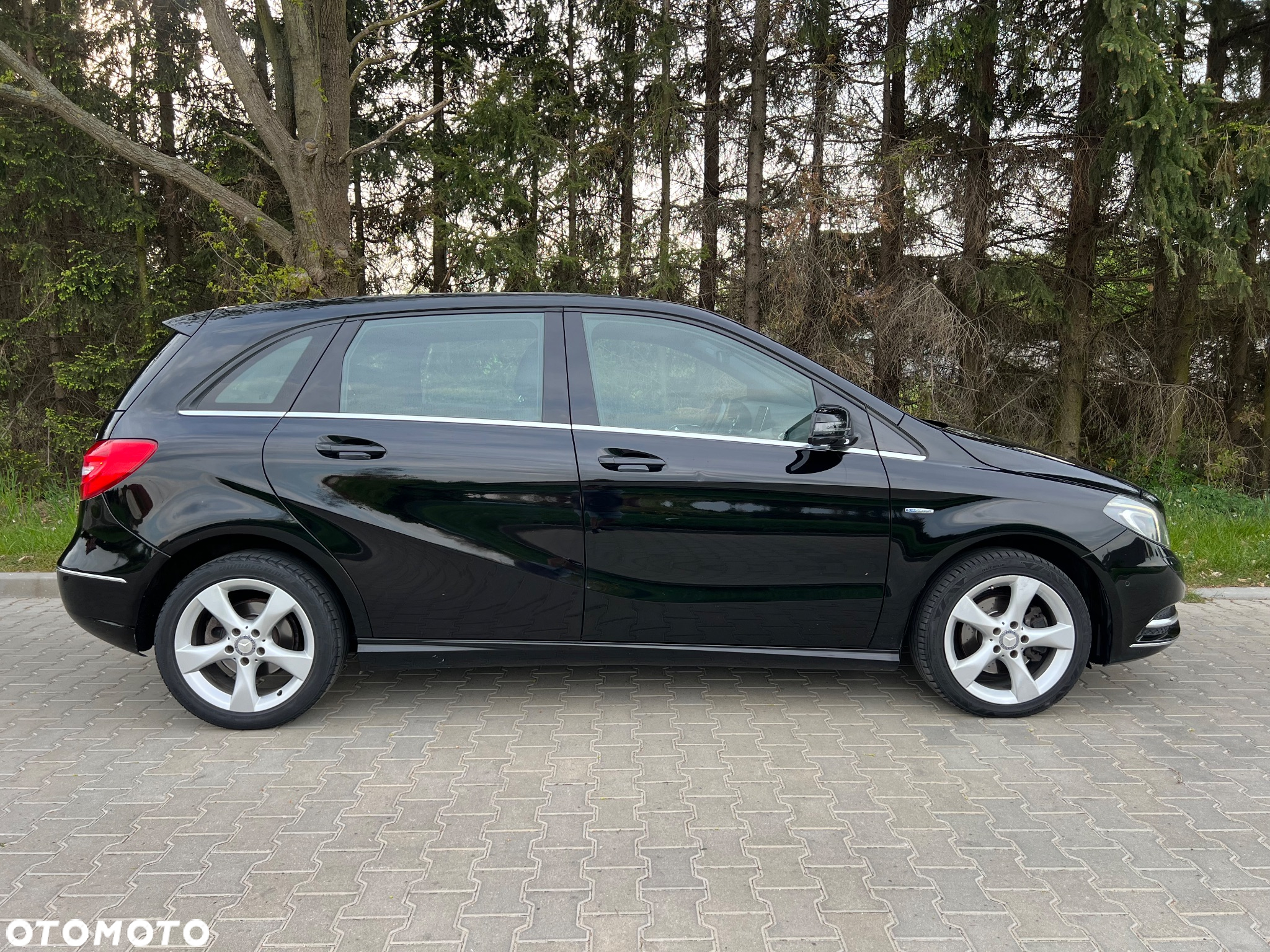 Mercedes-Benz Klasa B 180 CDI (BlueEFFICIENCY) 7G-DCT - 6