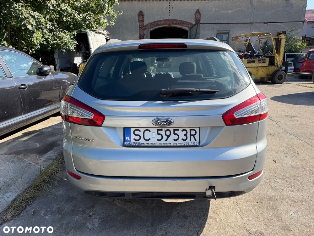 Ford Mondeo 2.0 TDCi Ambiente - 3