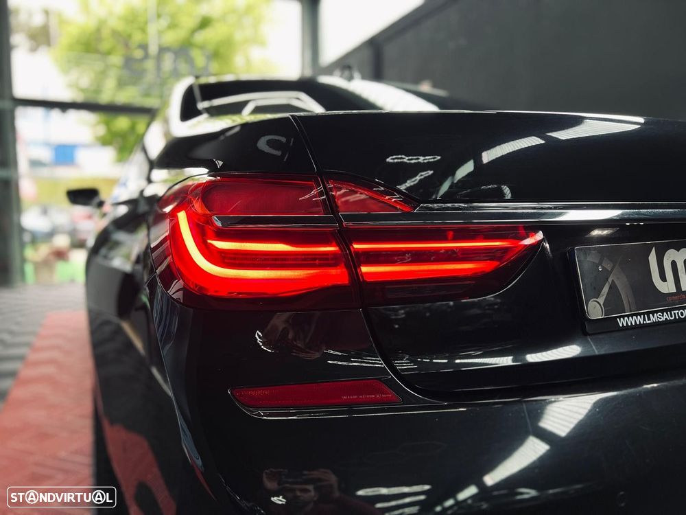 BMW 740 d xDrive Pack M - 11