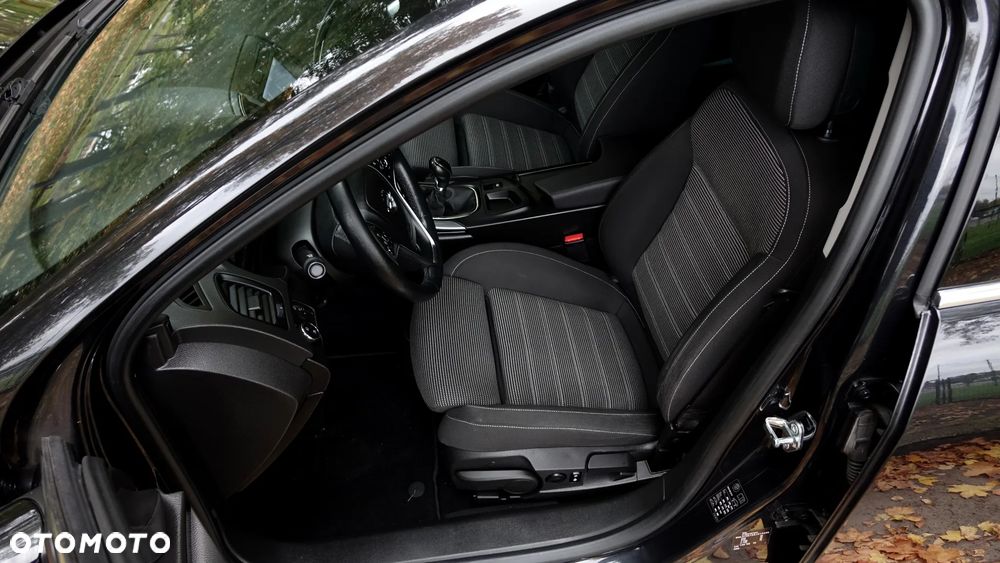Opel Insignia 2.0 CDTI Cosmo S&S - 7