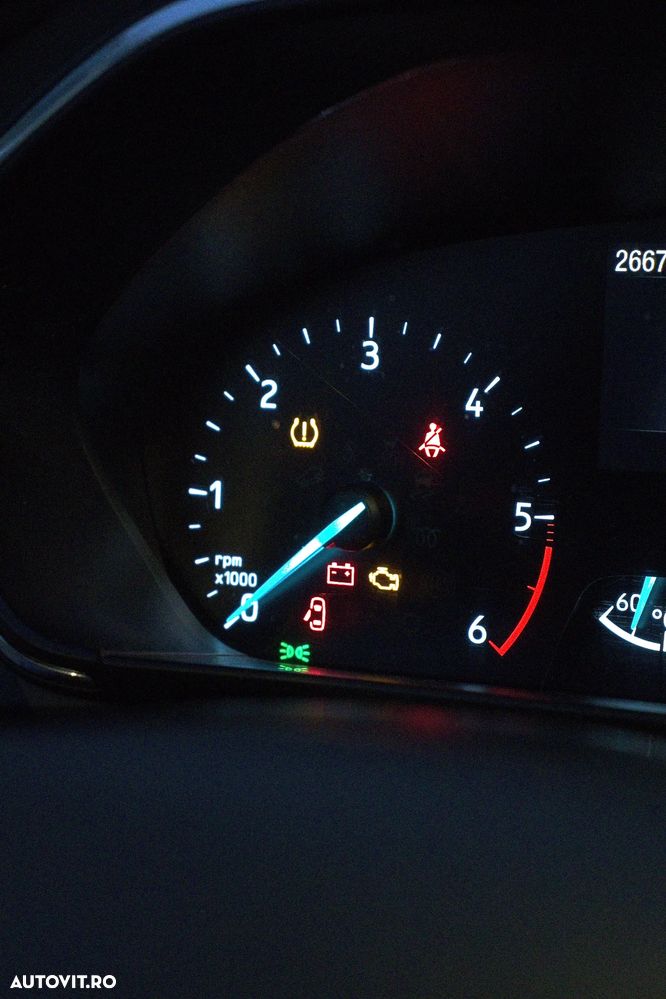 Ford Focus 1.5 EcoBlue Titanium Business - 11