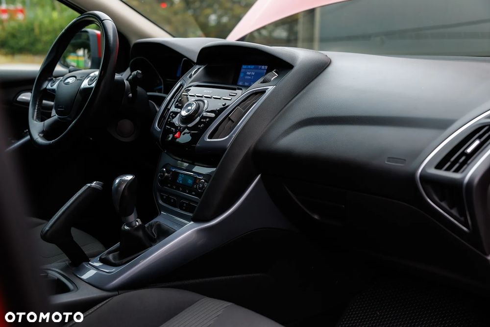 Ford Focus 1.6 EcoBoost Titanium - 15