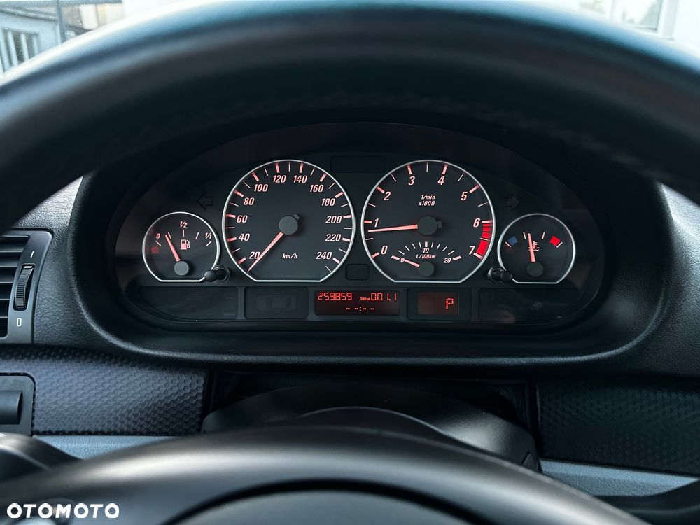 BMW Seria 3 330 Ci Edition Sport - 30