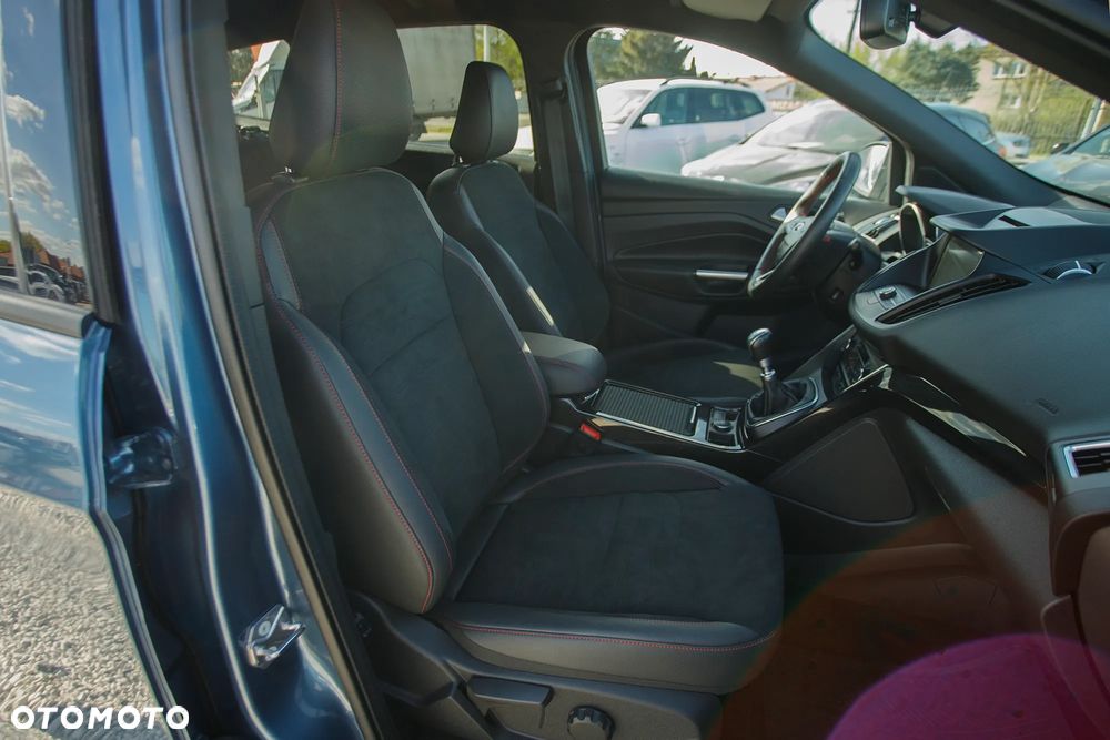 Ford Kuga 1.5 EcoBoost FWD ST-Line ASS GPF - 32