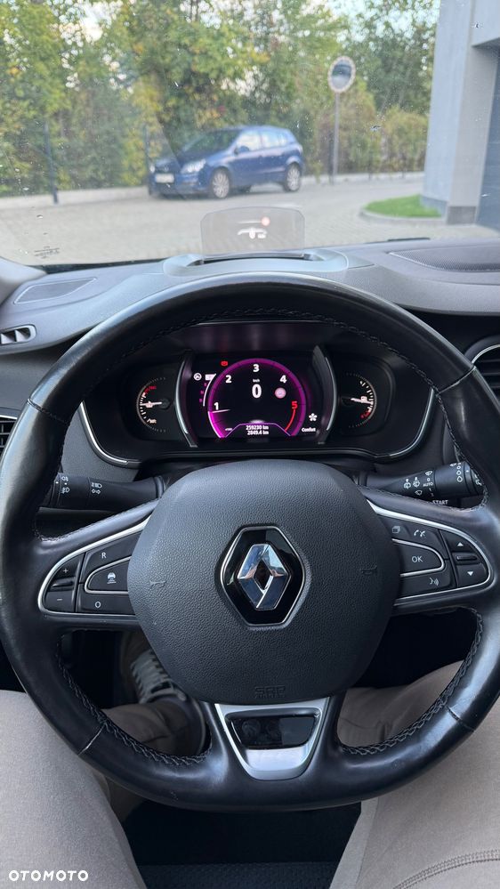 Renault Megane ENERGY dCi 110 EDC BOSE EDITION - 16