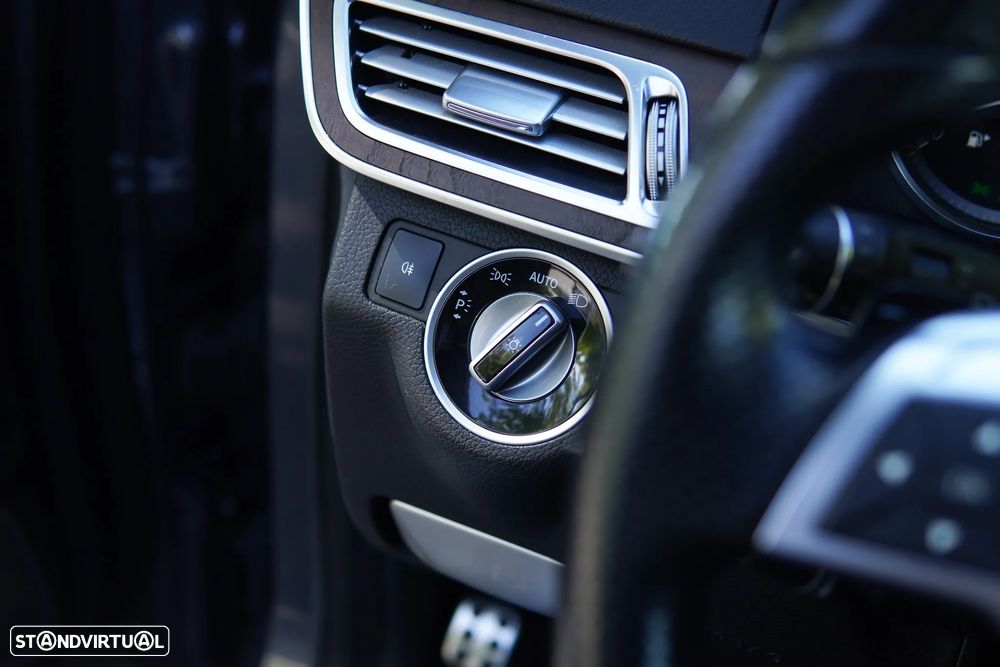 Mercedes-Benz E 300 Bluetec Hybrid Avantgarde - 37