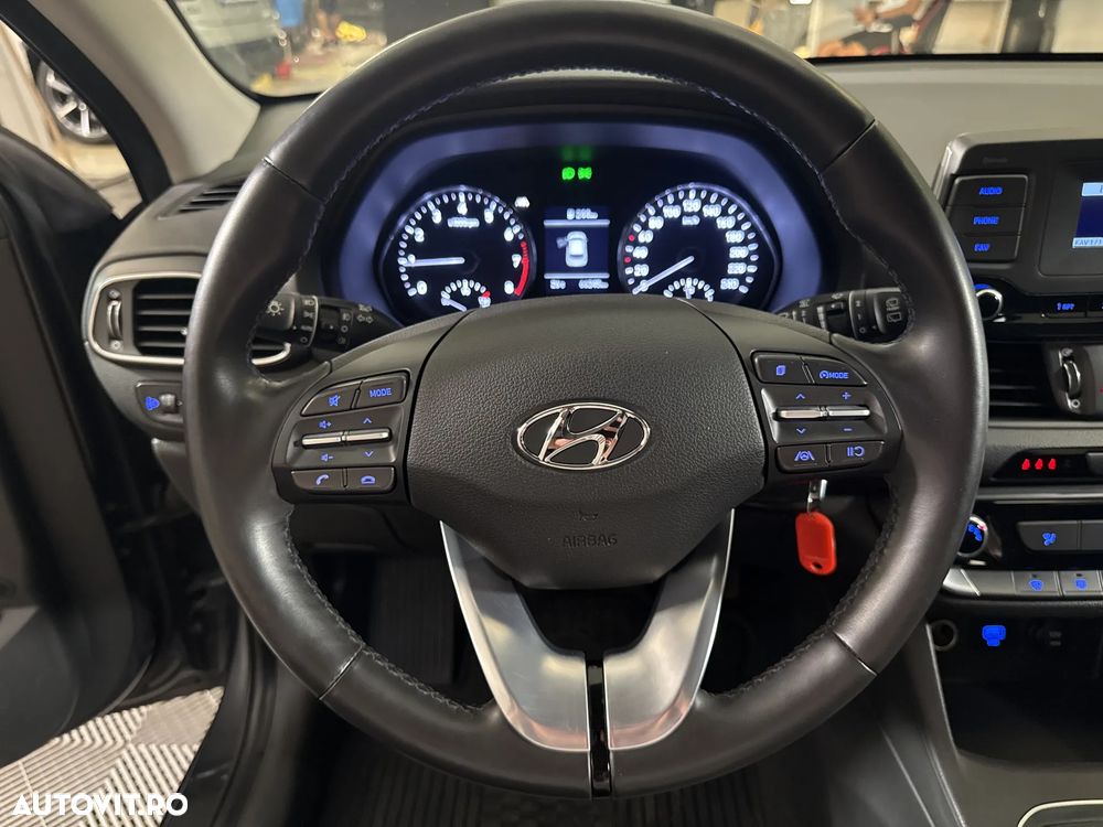 Hyundai i30 - 16
