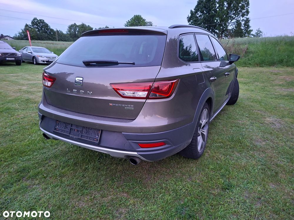 Seat Leon 1.8 TSI Xcellence S&S DSG - 6