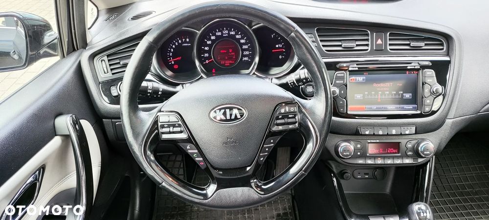 Kia Ceed 1.6 GDI XL - 9