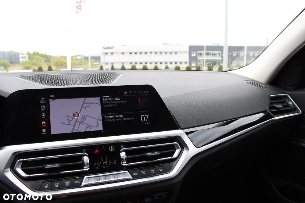 BMW Seria 3 - 25