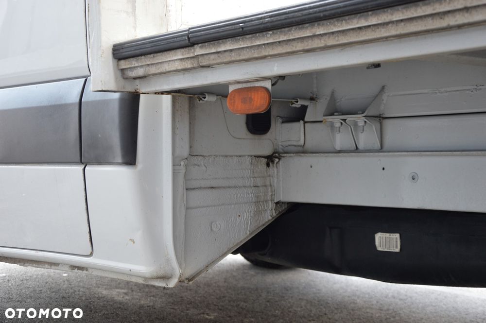 Mercedes-Benz SPRINTER 316 416 516 - 27