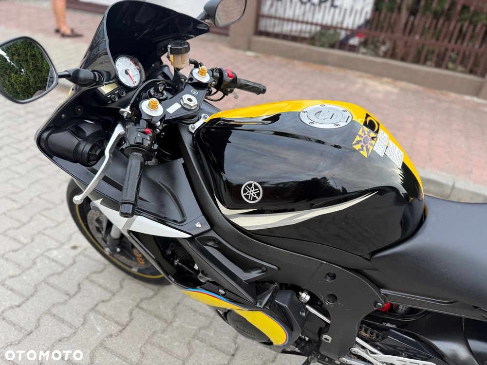 Yamaha R6 - 26