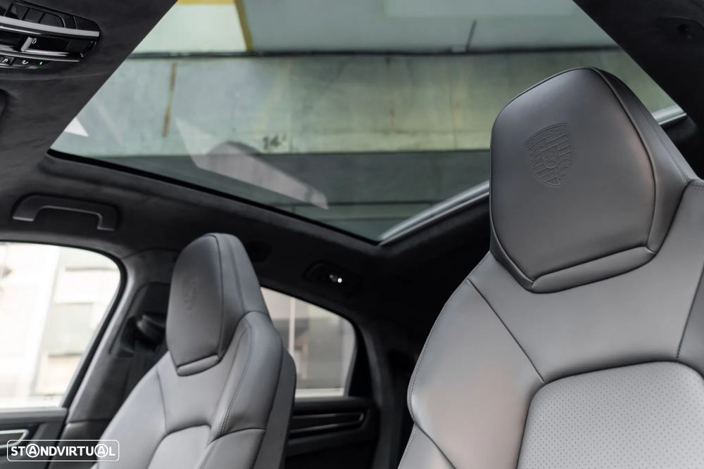 Porsche Cayenne Coupé Turbo - 9