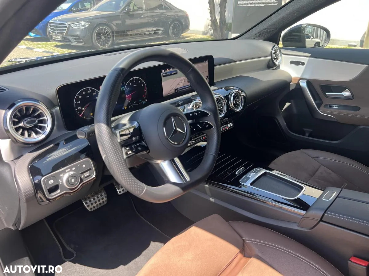 Mercedes-Benz A 200 MHEV 7G-DCT Sedan - 10