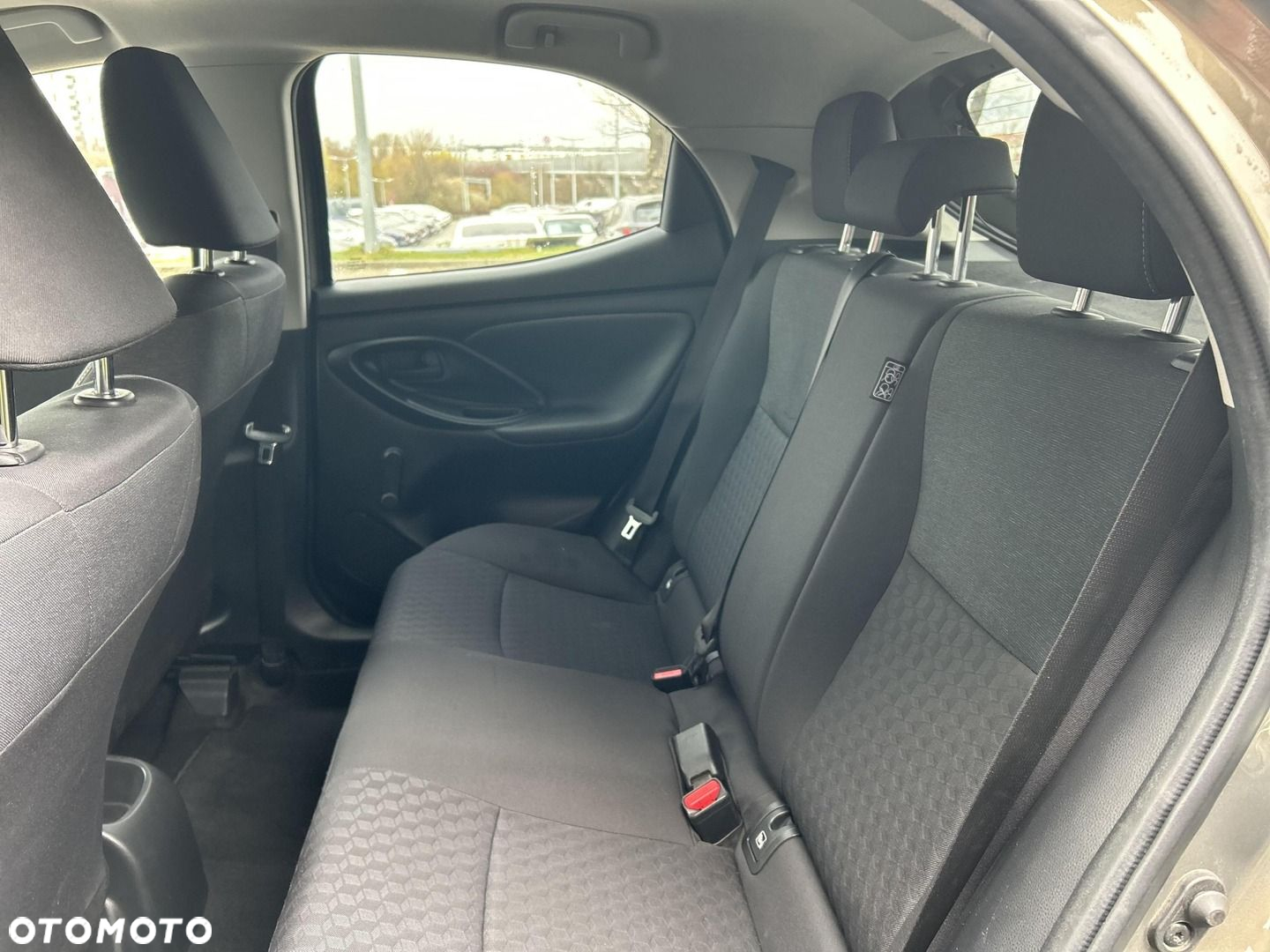 Toyota Yaris 1.5 Comfort CVT - 18
