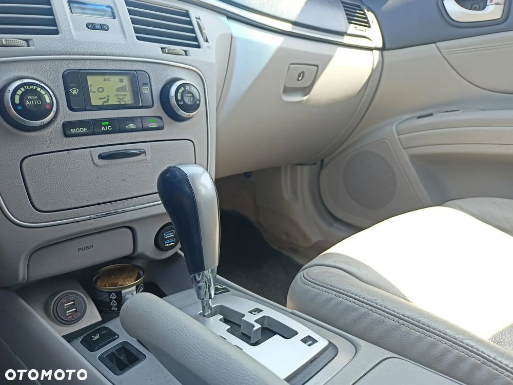Hyundai Sonata - 11