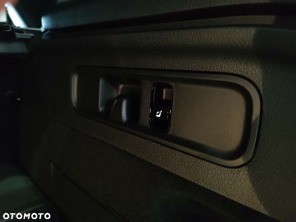 Mercedes-Benz GLC - 10