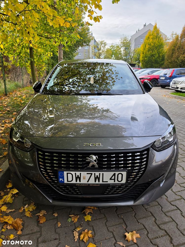 Peugeot 208 - 10