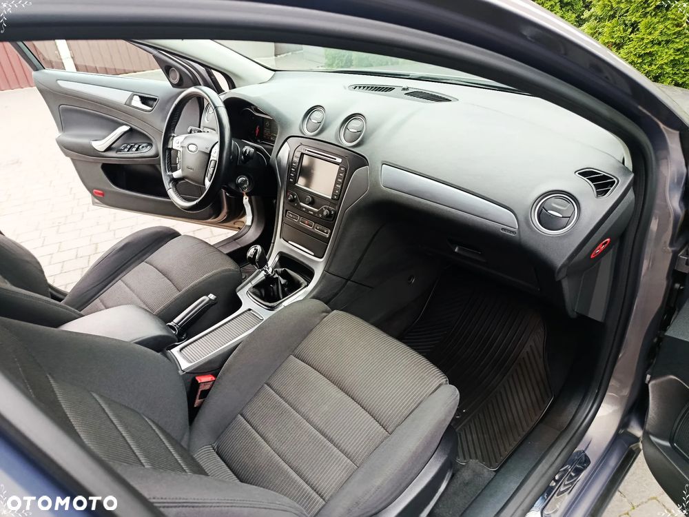 Ford Mondeo 2.0 TDCi Titanium - 25