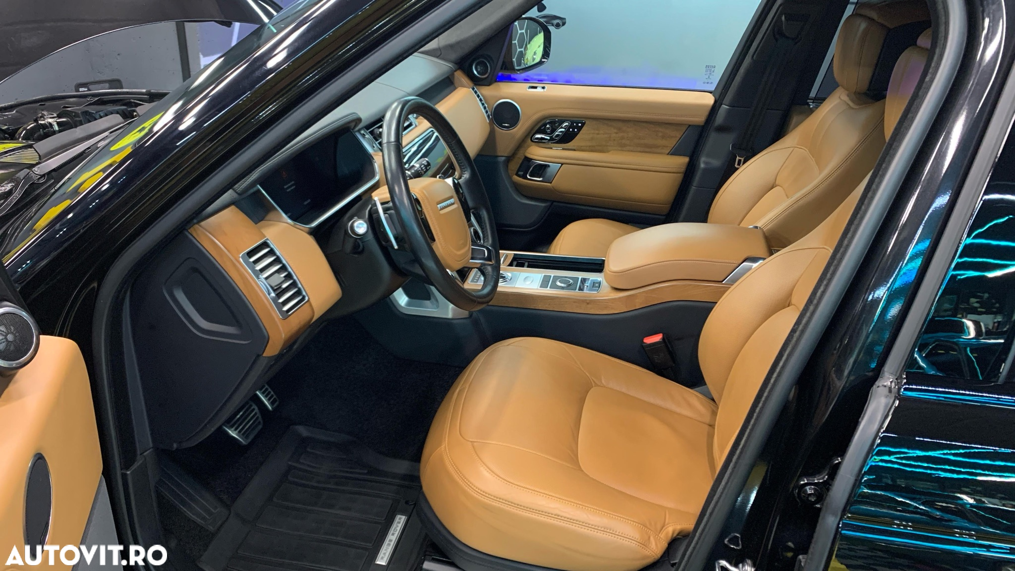 Land Rover Range Rover 3.0L SDV6 LWB Vogue - 31