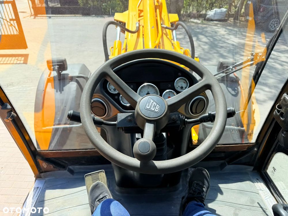 JCB TM 300 - 13