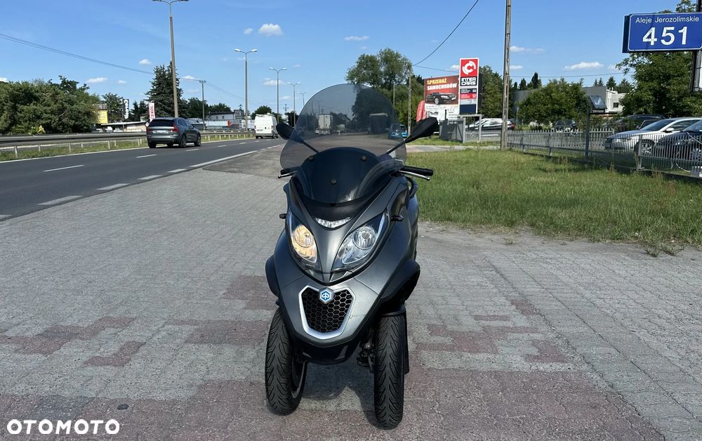 Piaggio MP-3 - 6