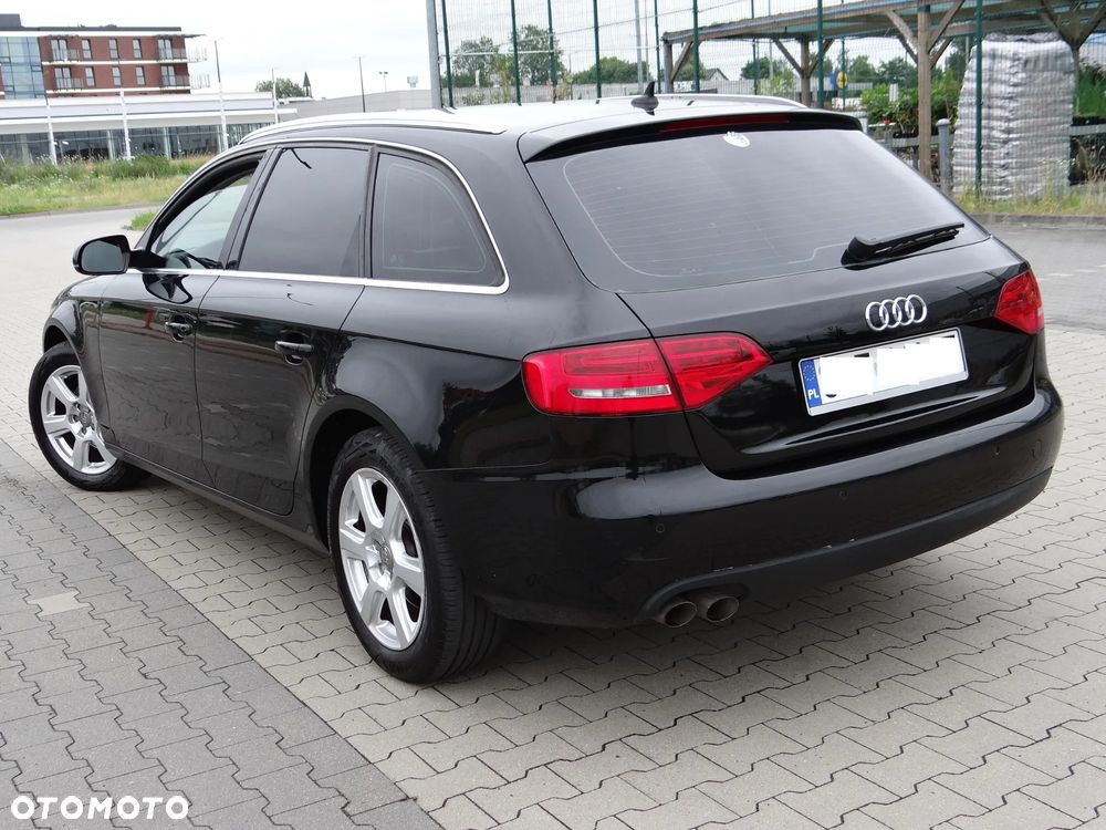 Audi A4 Avant - 8