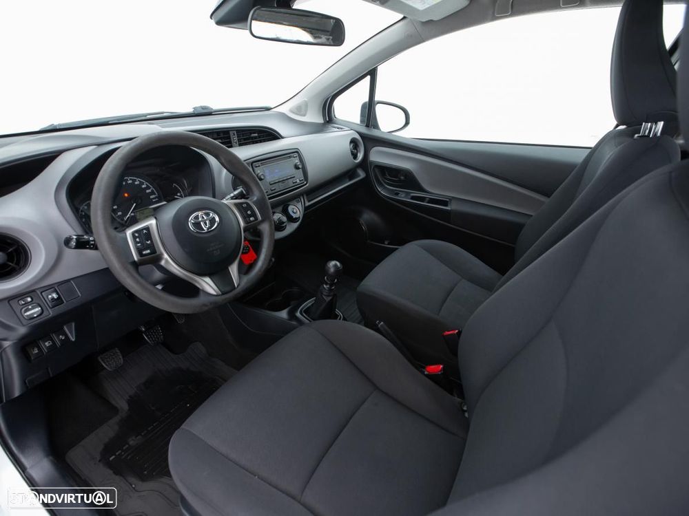 Toyota Yaris bizz 1.4 D-4D c/IVA - 7