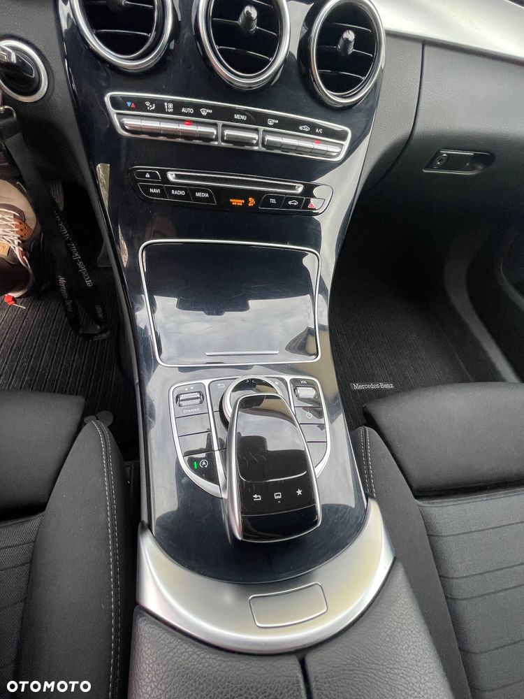 Mercedes-Benz Klasa C 180 (BlueTEC) d 7G-TRONIC Avantgarde - 11