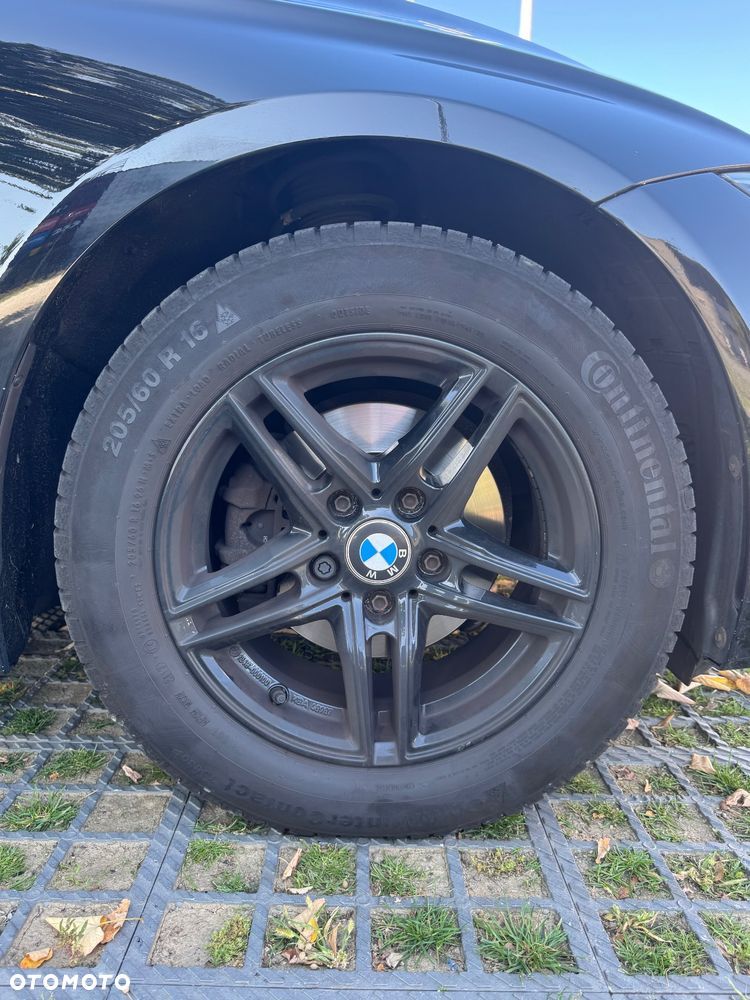 BMW Seria 3 318i - 27