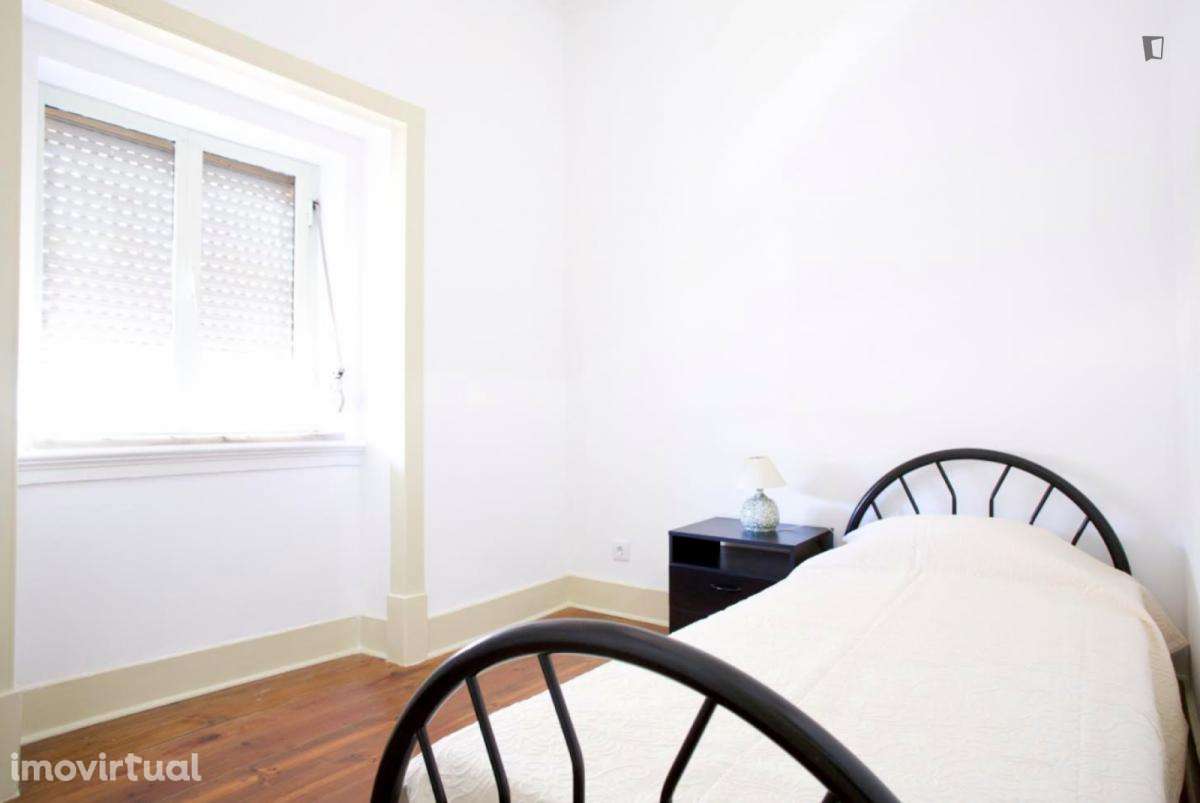 Apartamento com 3 quartos - localizado em Intendente Lisbon - Grande imagem: 2/13