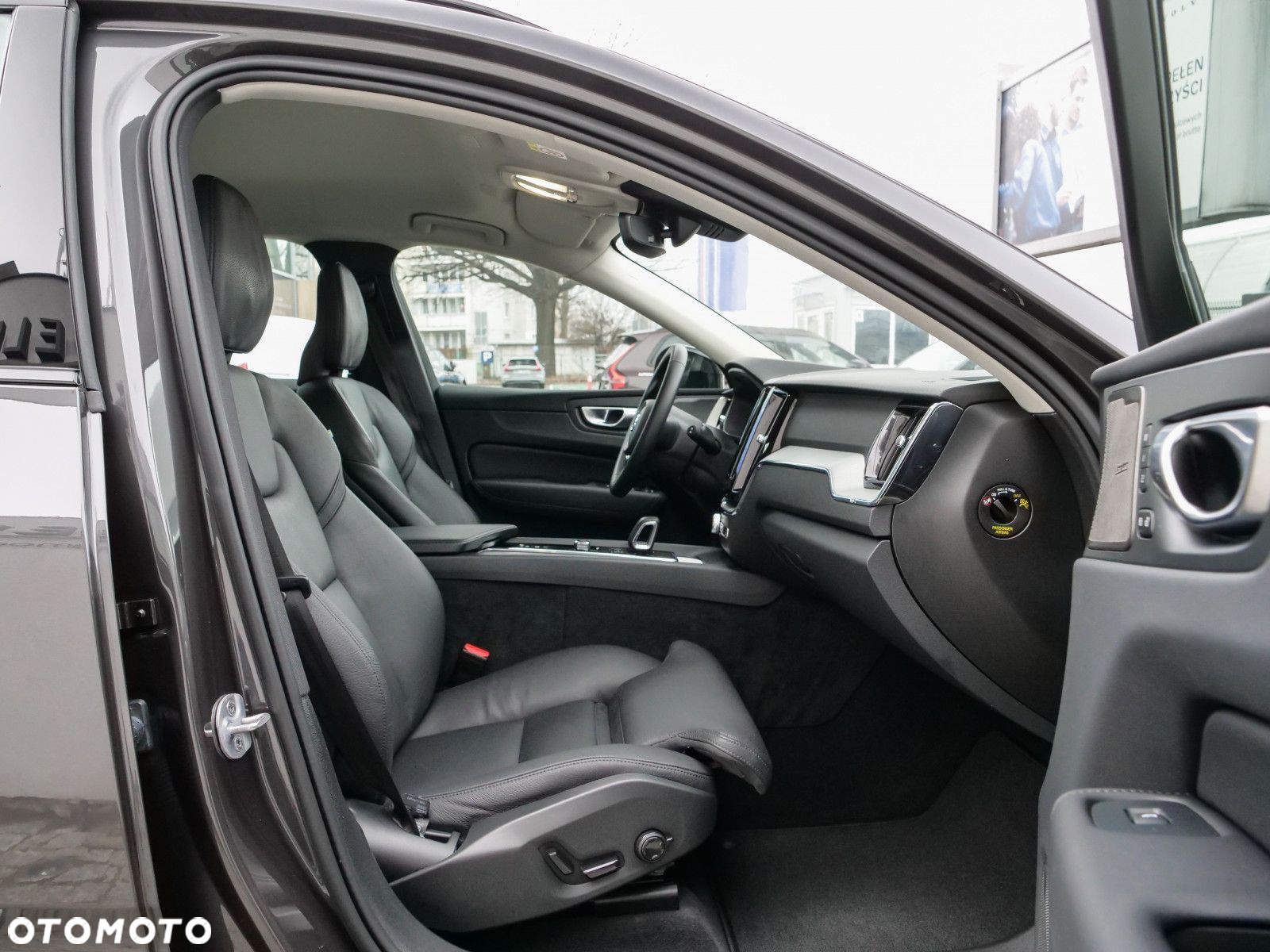 Volvo XC 60 - 30