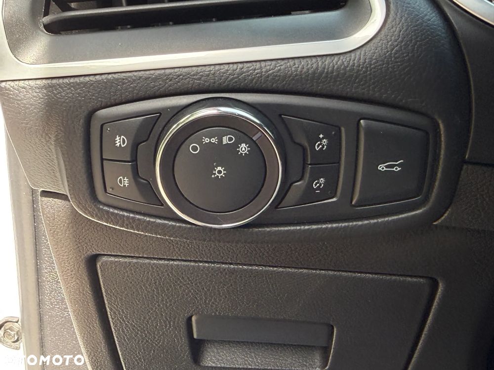 Ford Edge 2.0 TDCi Twin-Turbo 4WD ST-Line - 28