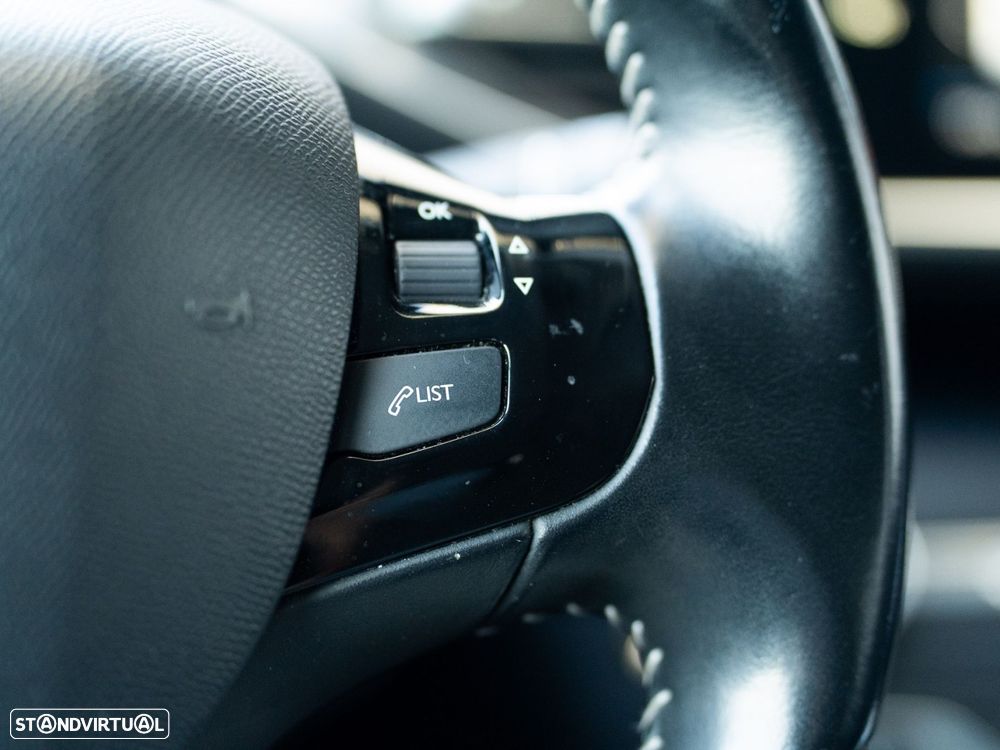 Peugeot 308 SW 1.5 BlueHDi Style - 31