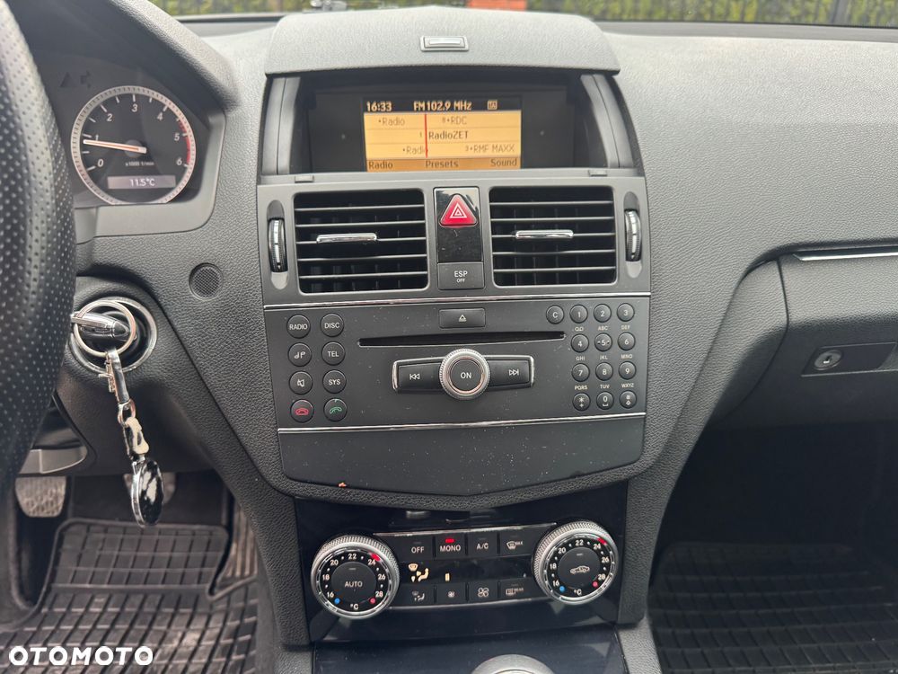 Mercedes-Benz Klasa C 200 CDI Elegance - 12