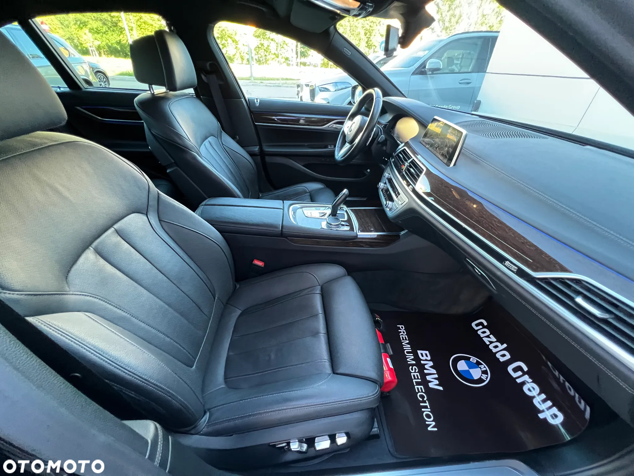 BMW Seria 7 730d xDrive sport - 32