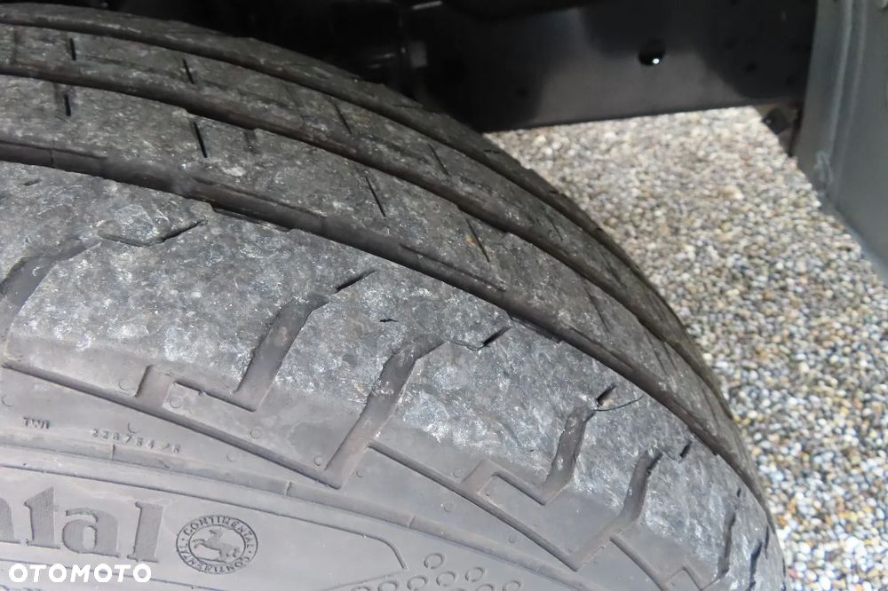 Iveco 3.0 Daily 35C16 kontener winda gwarancja - 10