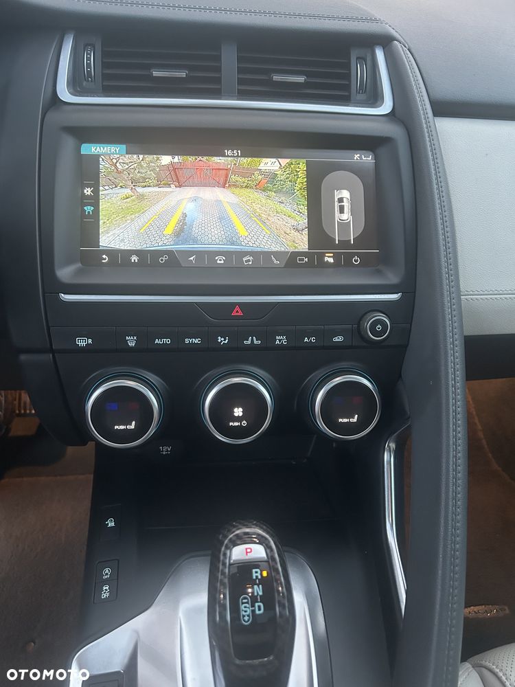 Jaguar E-Pace D150 AWD R-Dynamic S - 13