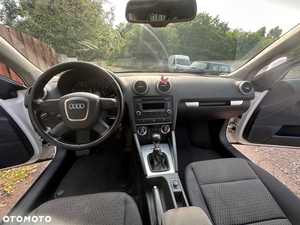 Audi A3 Sportback 1.9 TDI Ambiente - 8